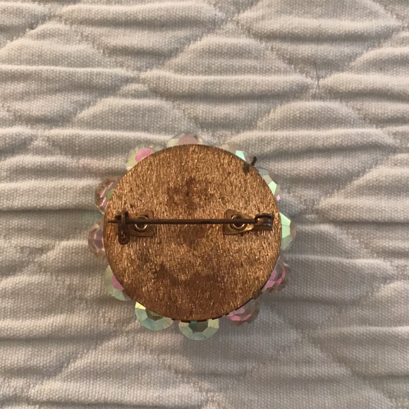 Set of 5 Clear Faceted Clip On Earring and 1 Brooch Pin - Picture 9 of 13